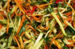 Salate coreene pentru iarnă: cele mai bune rețete