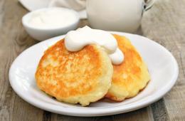 How to properly prepare cottage cheese pancakes at home