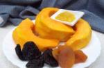 Abóbora assada com frutas secas no forno Como cozinhar abóbora com passas e damascos secos