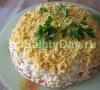 Saury salad - simple at orihinal na mga recipe para sa isang masarap na pampagana